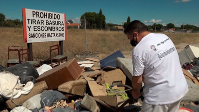 La indignación del 'azote de los vertederos', en el poblado de las Sabinas