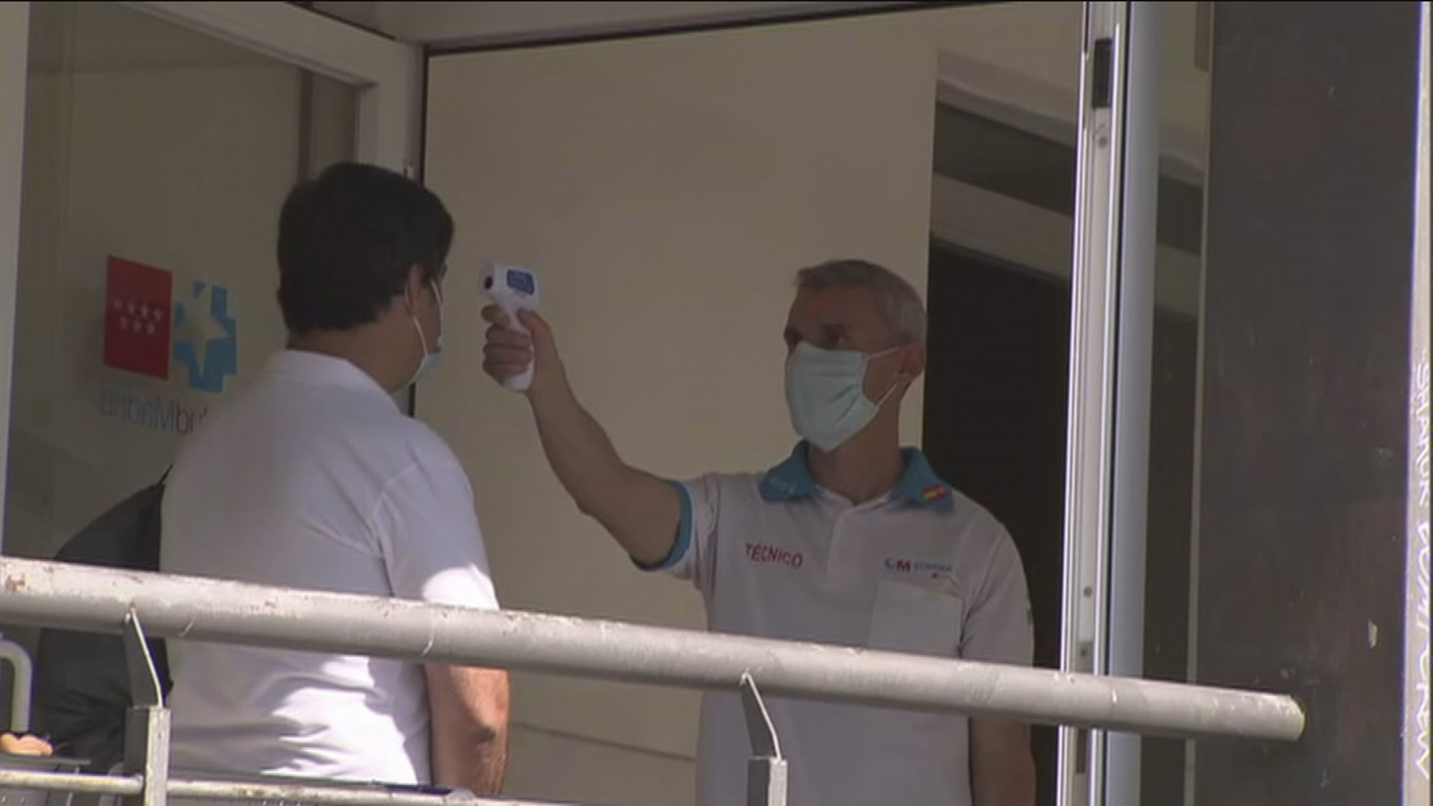 Gran afluencia en la segunda  intervención para detectar asintomáticos con PCR de Carabanchel