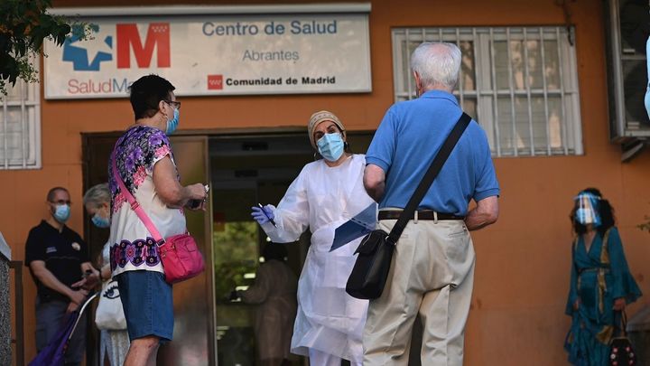 Madrid suma 13 fallecidos y 604 positivos en las últimas horas, casi el doble que ayer