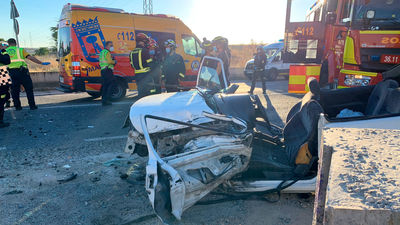 Dos heridos en un choque frontal en Villaverde