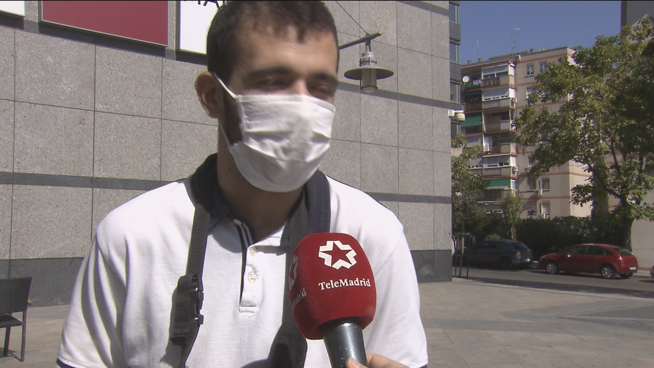 Satisfacción entre los vecinos y aficionados del Fuenlabrada por el fallo