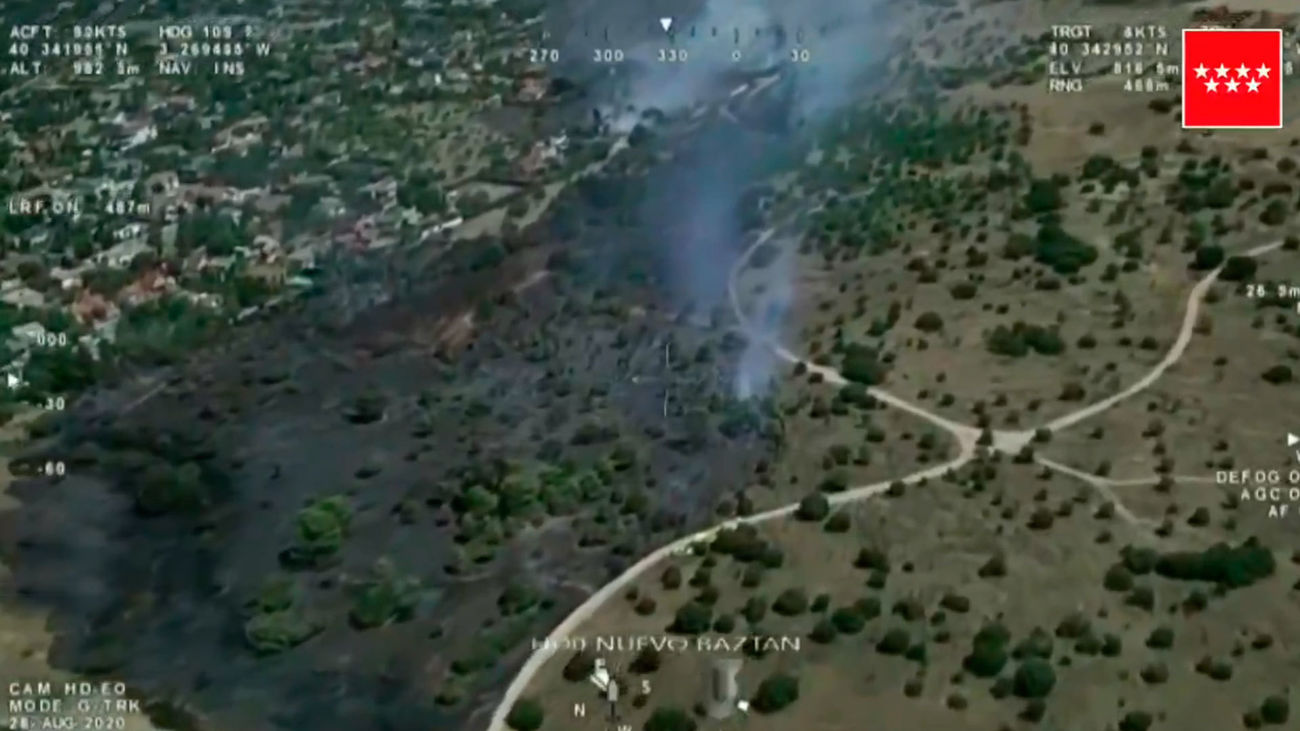 Imagen aérea del incendio en Villar del Olmo, cercano a viviendas de Eurovillas