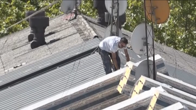 Comienzan a retirar los tejados de amianto en Orcasitas