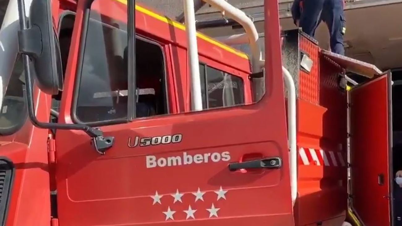 Madrid envía un equipo de respuesta inmediata al incendio forestal que arrasa Cáceres