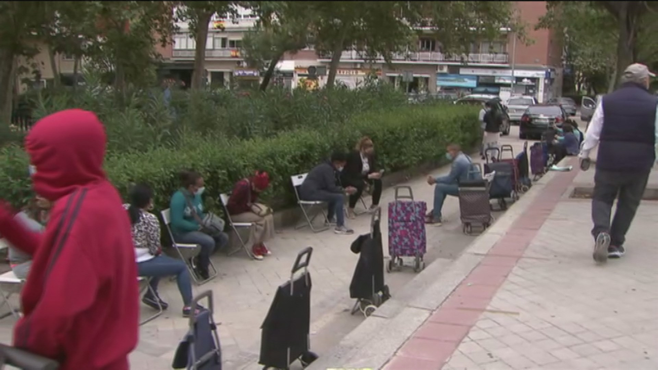 La Fundación Madrina pide ayuda urgente para atender a las colas del hambre