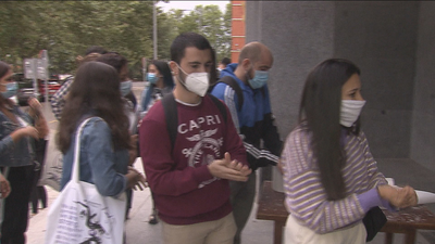 300.000 universitarios madrileños vuelven a clase en septiembre escalonados, en grupos reducidos y con mascarilla