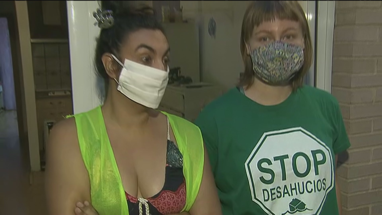 En cuarentena con covid y pendientes de un desahucio en Puente de Vallecas