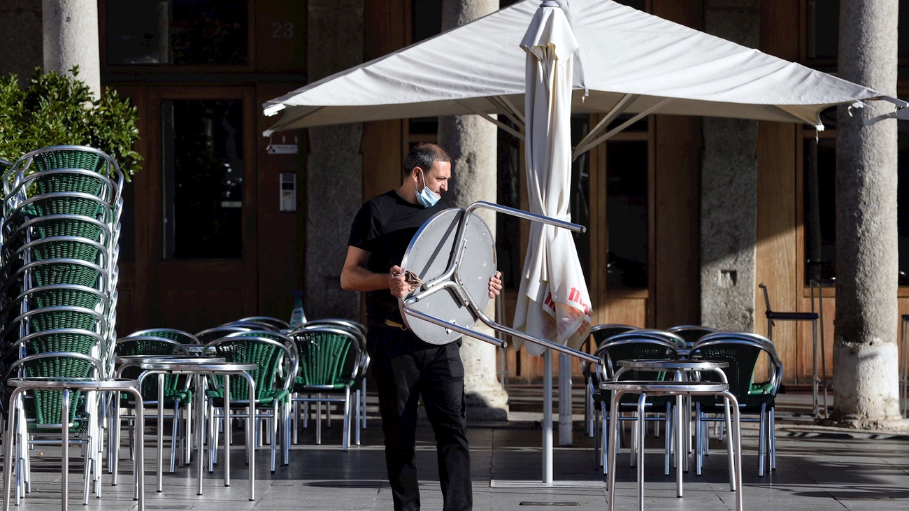 El presidente del Colegio de Médicos de Madrid: "Las medidas más drásticas son un relativo fracaso como solución"