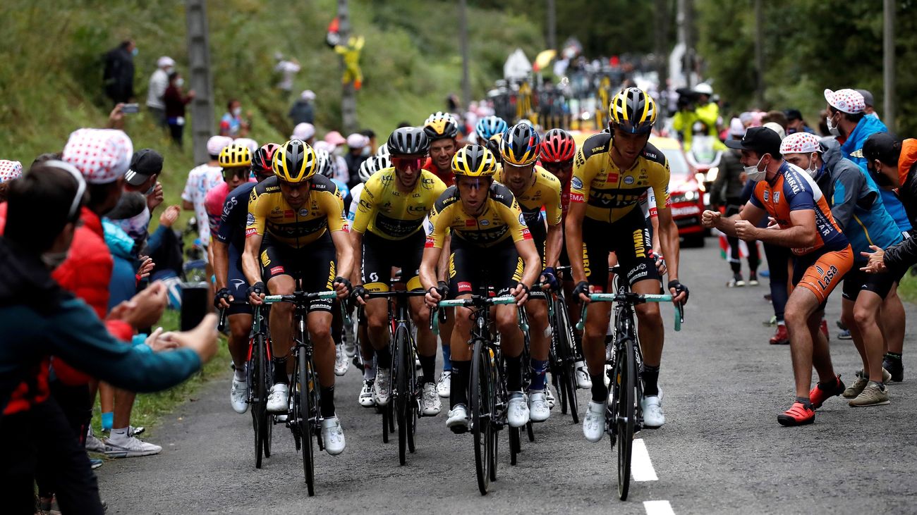 Imagen de la carrera del Tour de Francia 2020