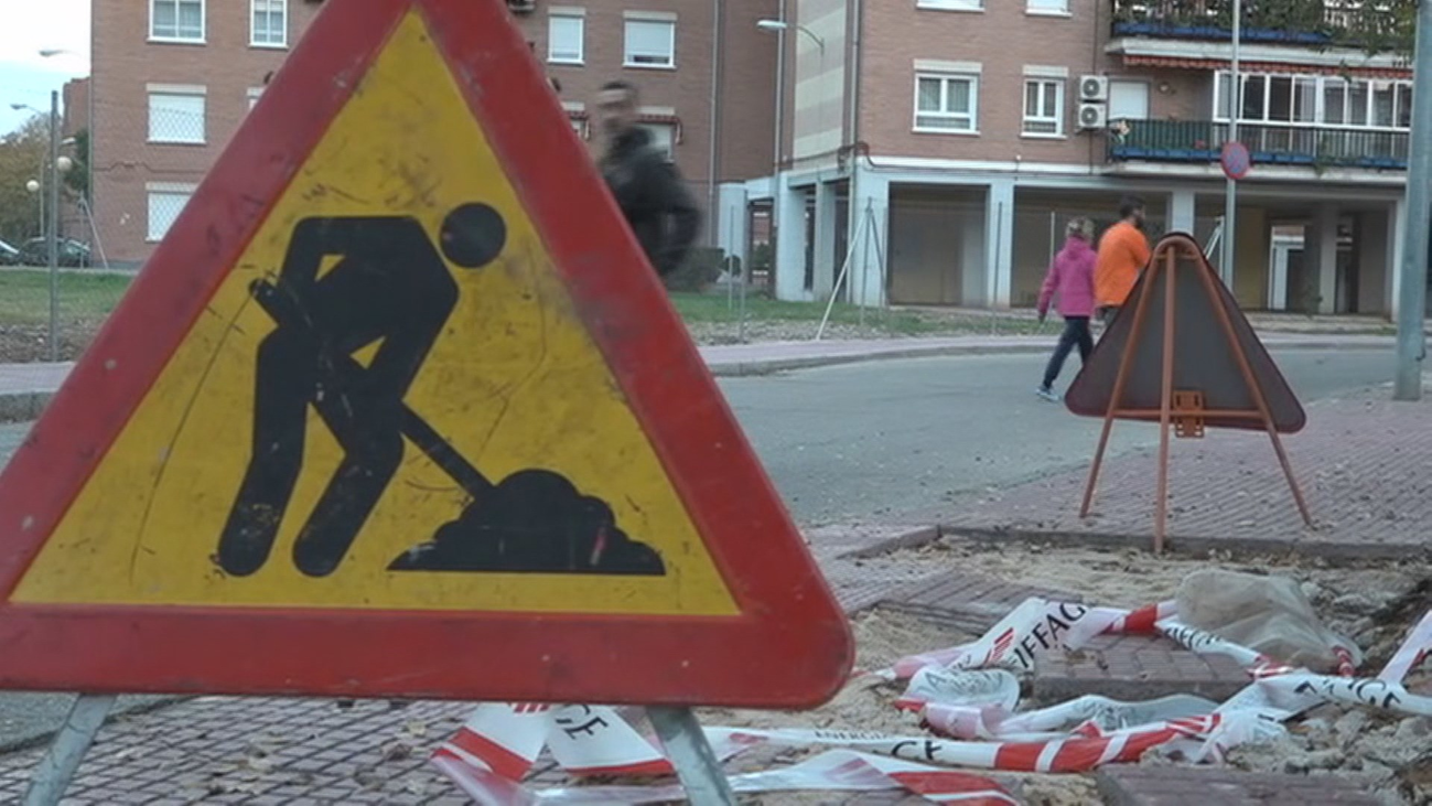 La Fiscalía General censura el "machismo" de las señales de tráfico