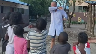 Alberto Aragoneses, de futbolista a combatir el coronavirus en África