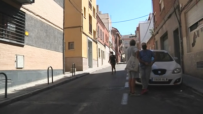 Un equipo ‘Está Pasando’ sufre un intento de agresión por parte de unos okupas