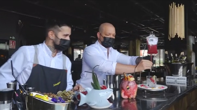 Cócteles con formas de animales en un local en las cercanías de la Estación de Chamartín