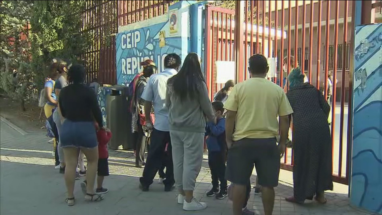 Los compañeros de la alumna con Covid de Latina deberán guardar cuarentena