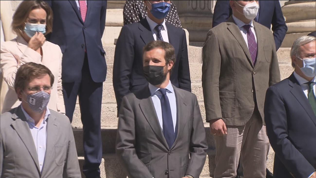 Los alcaldes ganan al Gobierno, que no podrá gastar los remanentes de los Ayuntamientos