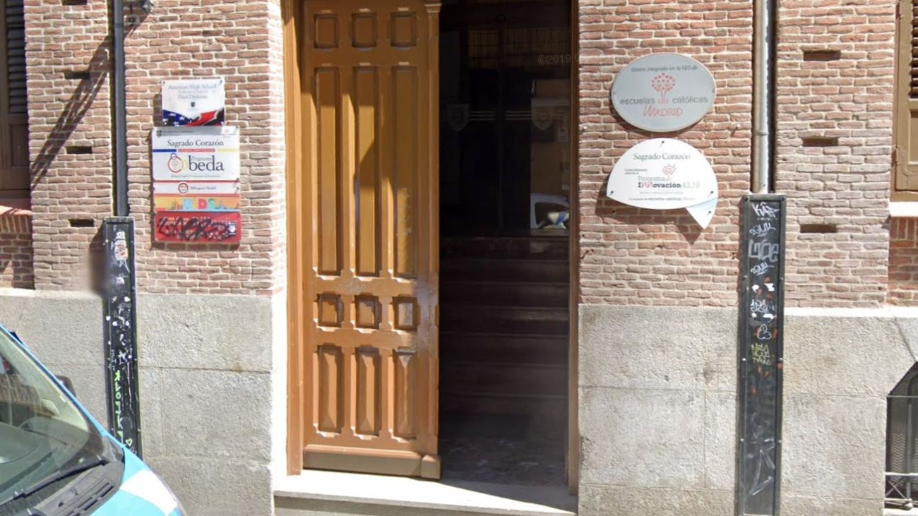 Cierra una clase del colegio Sagrado Corazón del barrio de la Latina por un positivo en covid-19