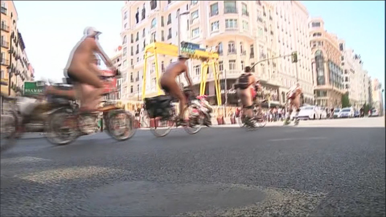 Recorremos el centro de la ciudad con Cliclonudista