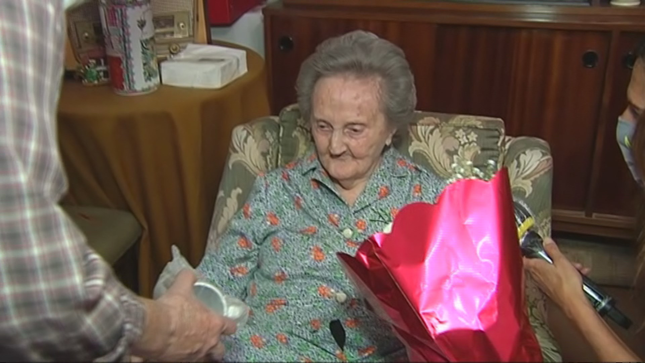 Leoncia, la cumpleañera centenaria