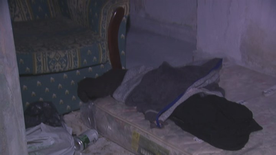 La pesadilla de unos vecinos de  Carabanchel que viven amenazados por un hombre