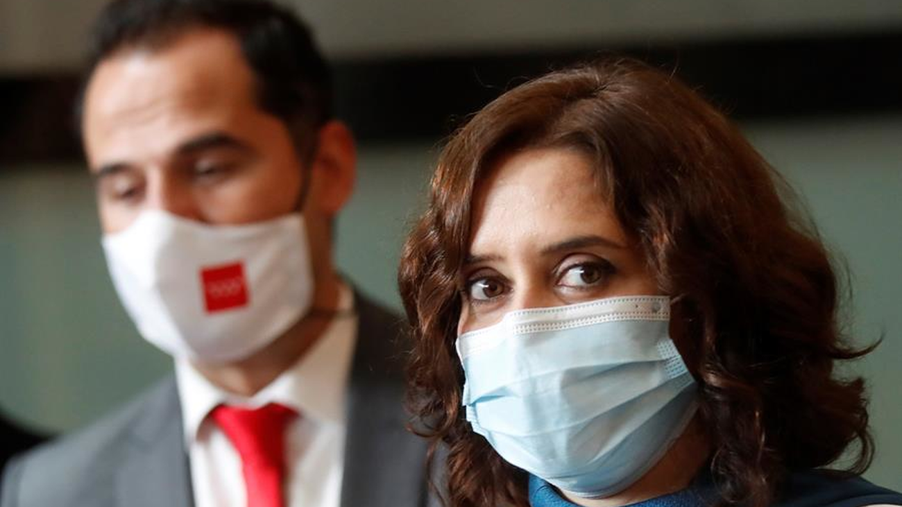 Discurso de Ayuso lleno de anuncios marcado por la pandemia y el fantasma de la moción de censura