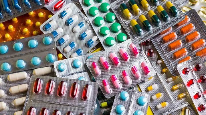 Jaime Acosta, farmaceútico: “Podriamos hacer más por los pacientes si pudiéramos recetar ciertos medicamentos"