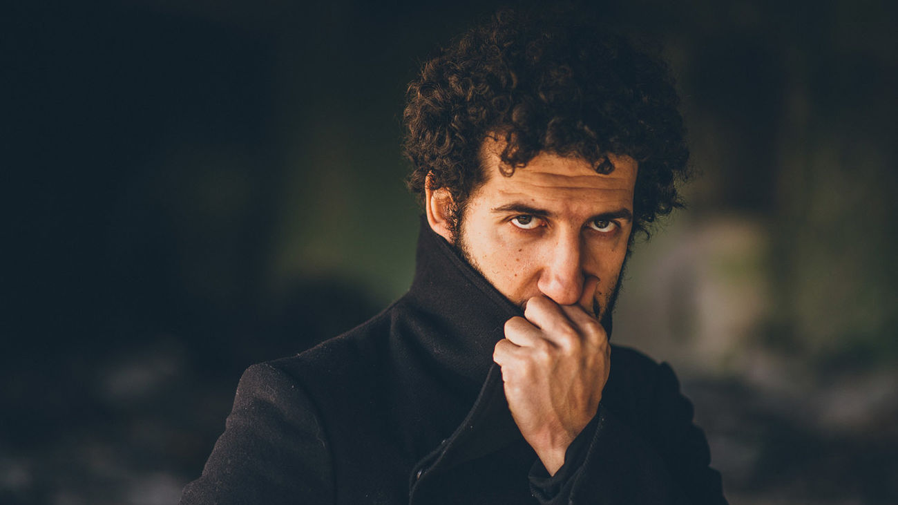 Marwán escribe a los "amores que se te atragantan" en su nuevo poemario