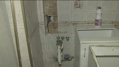 Compra un piso en la Elipa en perfectas condiciones y se lo encuentra anegado por una fuga