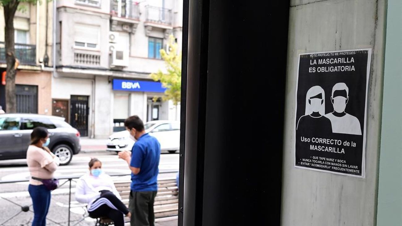 Ochenta organizaciones piden la dimisión de Ayuso  por  declaraciones "racistas" en la gestión de la  pandemia