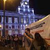 Cientos de personas de la zona sur de Madrid se manifiestan en Sol contra las nuevas medidas