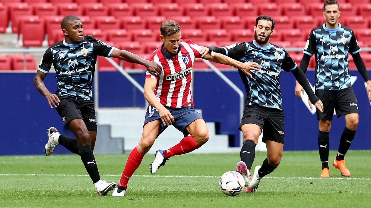 El Atlético ensaya y golea 4-1 al Almería
