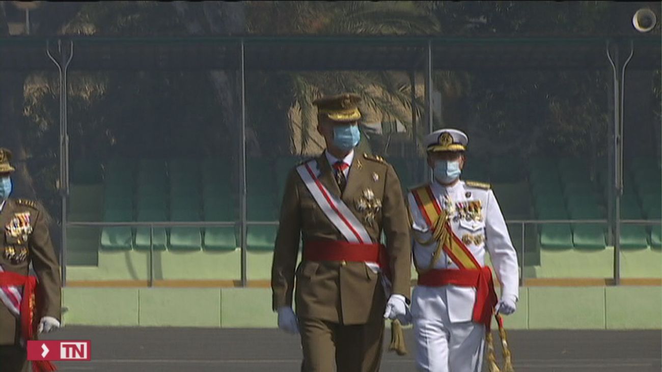 Felipe VI traslada "su cariño y admiración" a los militares en  el acto conmemorativos del centenario de La Legión