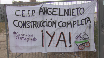 Sin aulas para dar clase y con pocas horas de recreo: el drama de un colegio de primaria en el  Ensanche de Vallecas