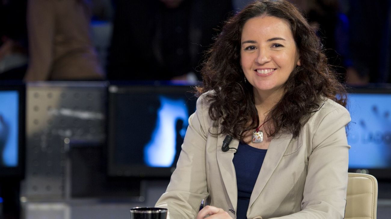 Clara Tahoces, descendiente de la duquesa de Osuna, presenta 'El jardín de las brujas'