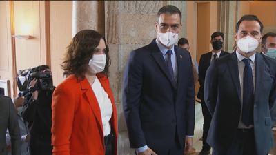 Sánchez y Ayuso se reúnen en Sol para abordar la crisis sanitaria del coronavirus