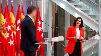 Posible cara a cara entre Sánchez y Ayuso este lunes en el acto del Palacio Real