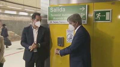 Metro de Madrid instala dispensadores de gel hidroalcohólico en 50 estaciones