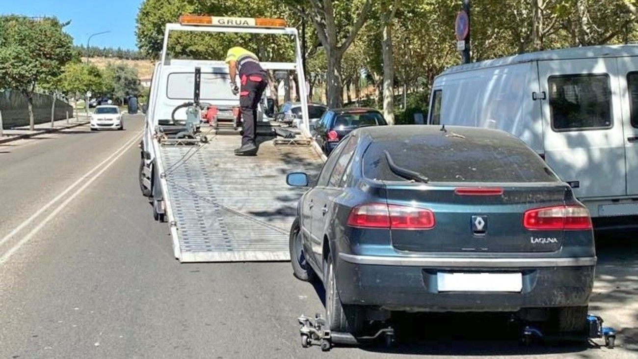 Grúas intentarán colapsar Madrid este viernes en protesta por la "uberización" del sector
