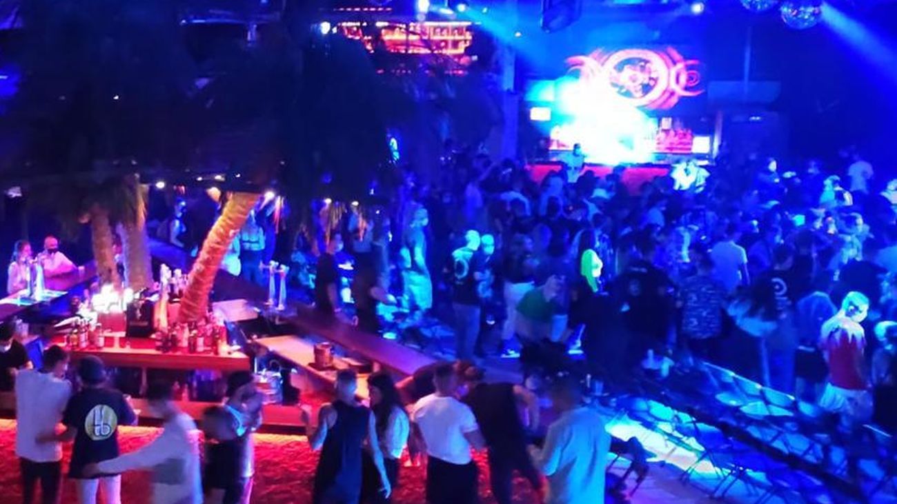 Imagen de la fiesta en La Riviera