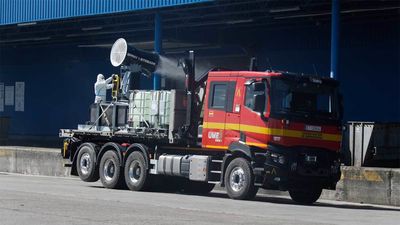 La UME vuelve a desinfectar Mercamadrid