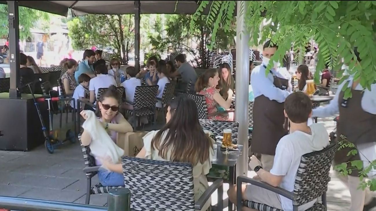 España se precipitó en la desescalada, según un estudio de la revista científica 'The Lancet'