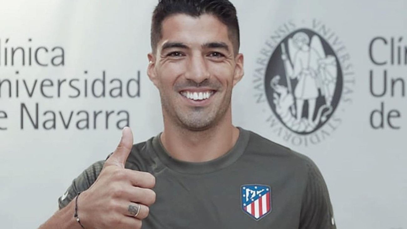 Luis Suárez ya viste la camiseta del Atleti