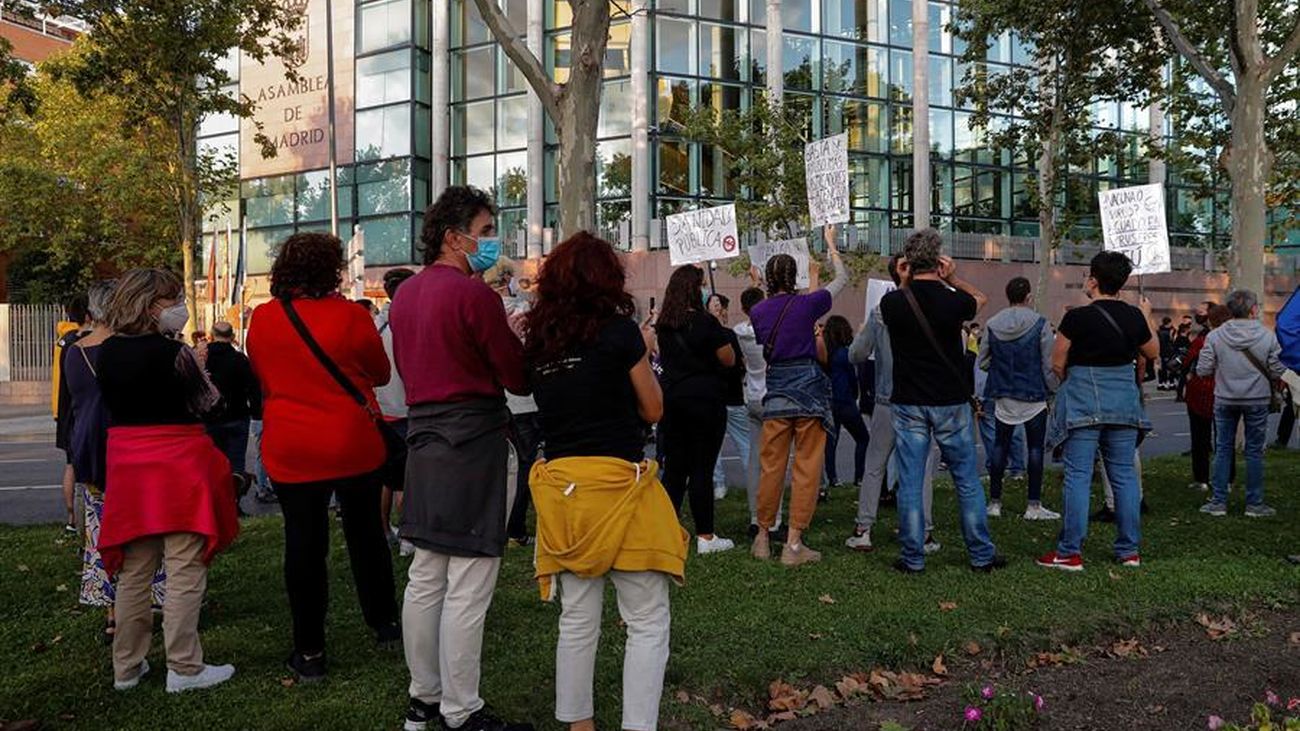 Atacan con piedras una unidad de Policía Municipal en Vallecas