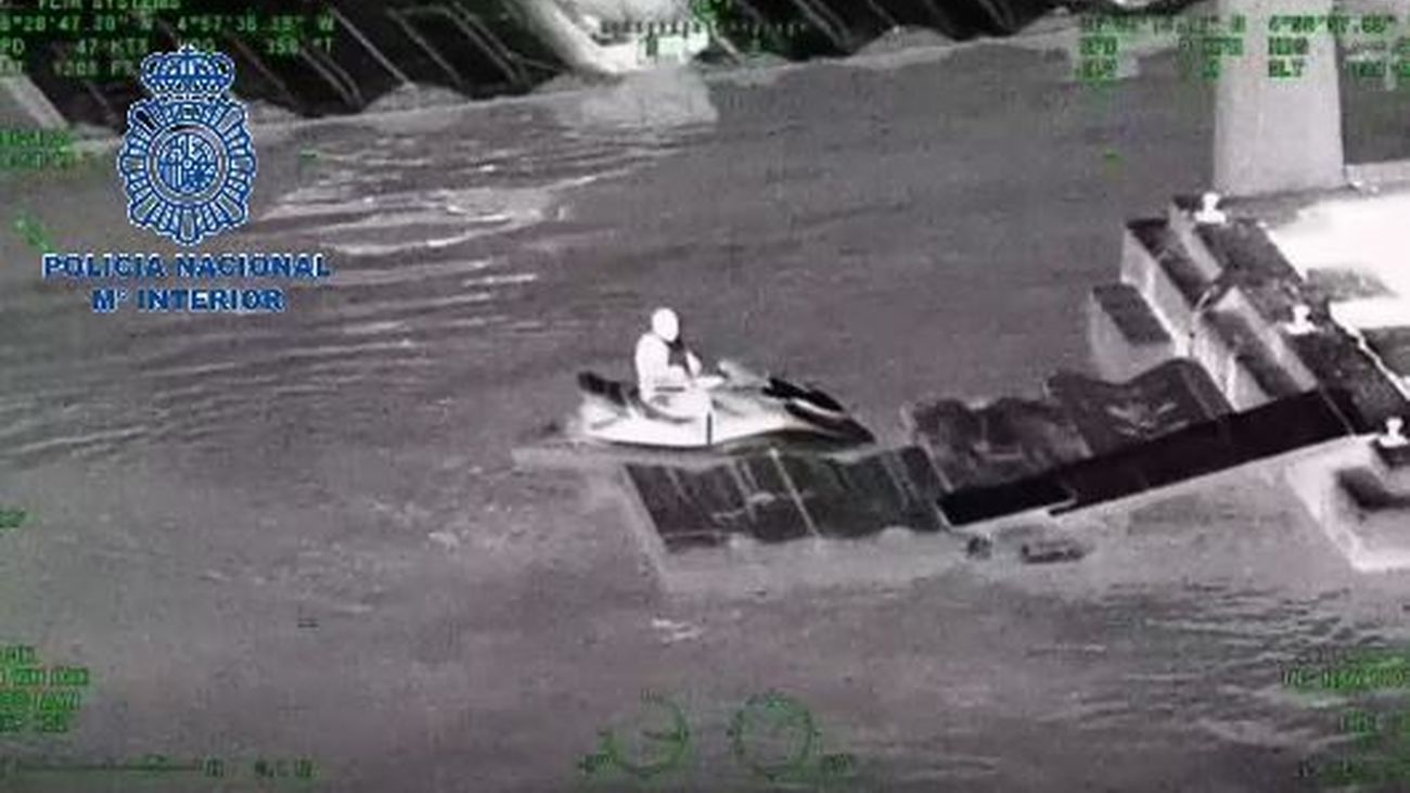 Detenidas en Marbella seis personas de un  grupo criminal que traficaba con hachís en motos acuáticas