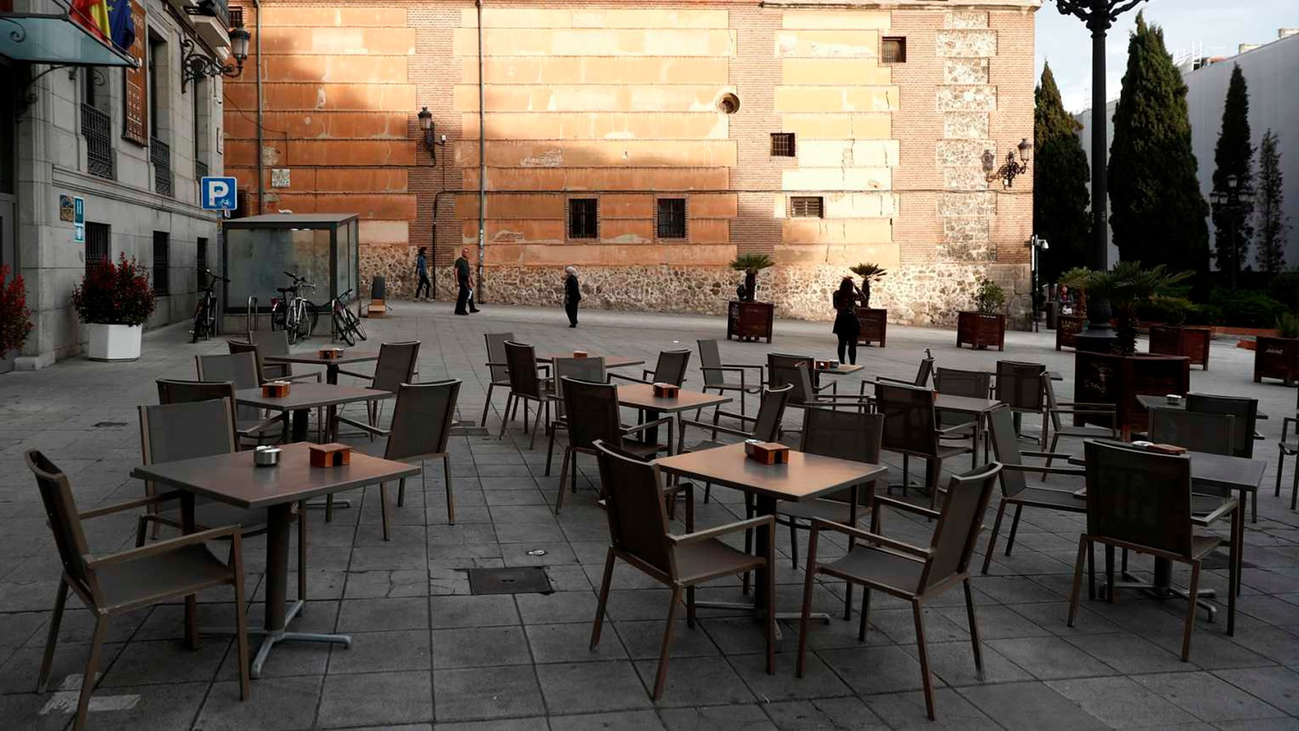 La hostelería advierte del cierre de negocios definitivo si les obligan a cerrar a las 10 de la noche