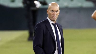 Zidane: "A Isco no le doy la oportunidad de demostrar el jugador que es"