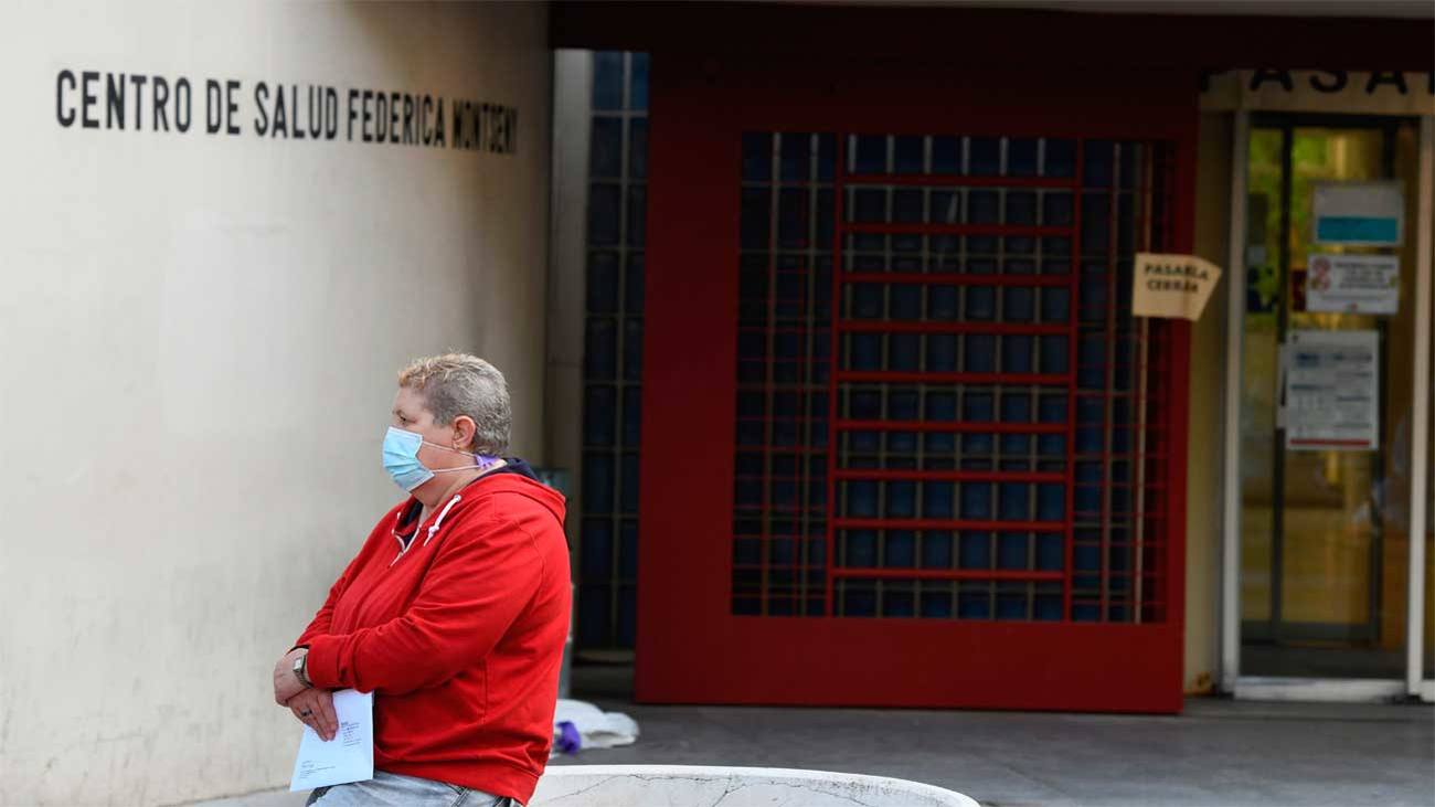 Los test rápidos de antígenos se estrenan en Puente de Vallecas