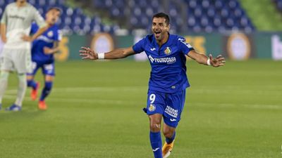 3-0. El Getafe aplasta al Betis
