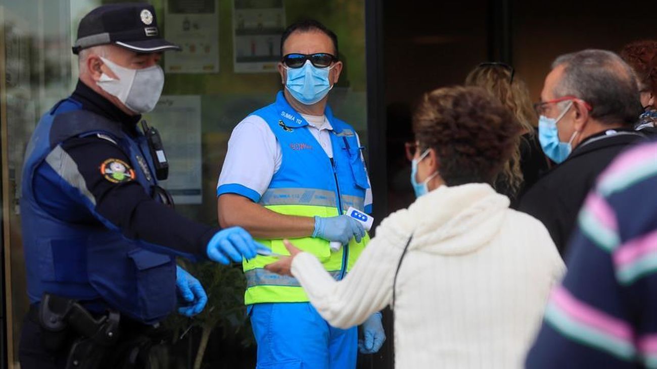 24 de las 37 zonas de Madrid que empezaron con restricciones hace una semana bajan su tasa de contagio