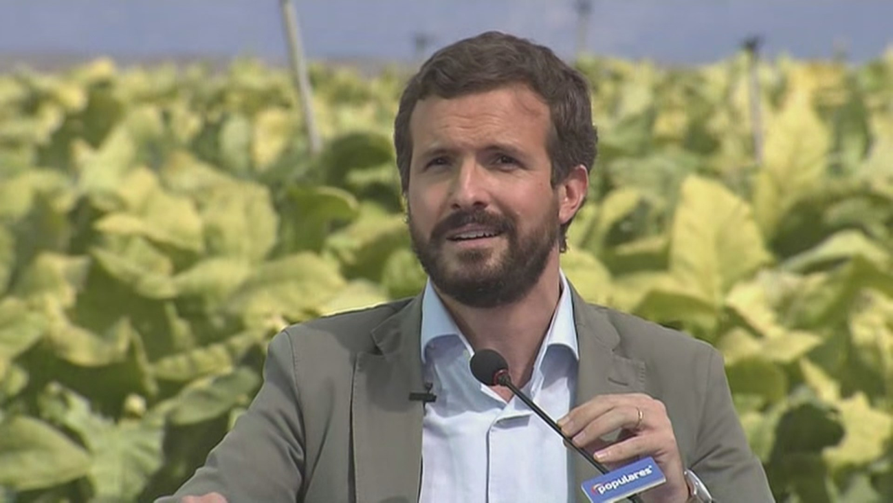 Casado dice que cumplirá la orden de Sanidad aunque sea "a la carta contra el PP"