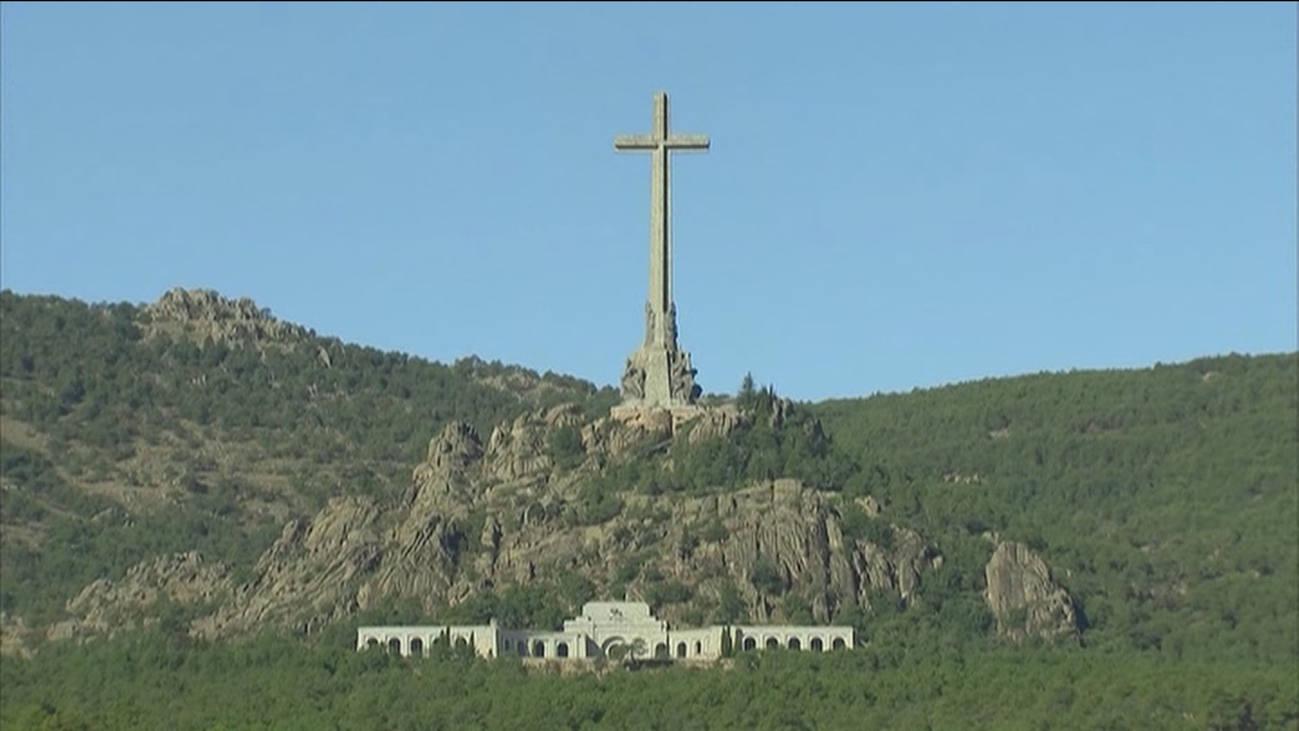 Los Obispos piden mantener la cruz del Valle de los Caídos como "símbolo de reconciliación"